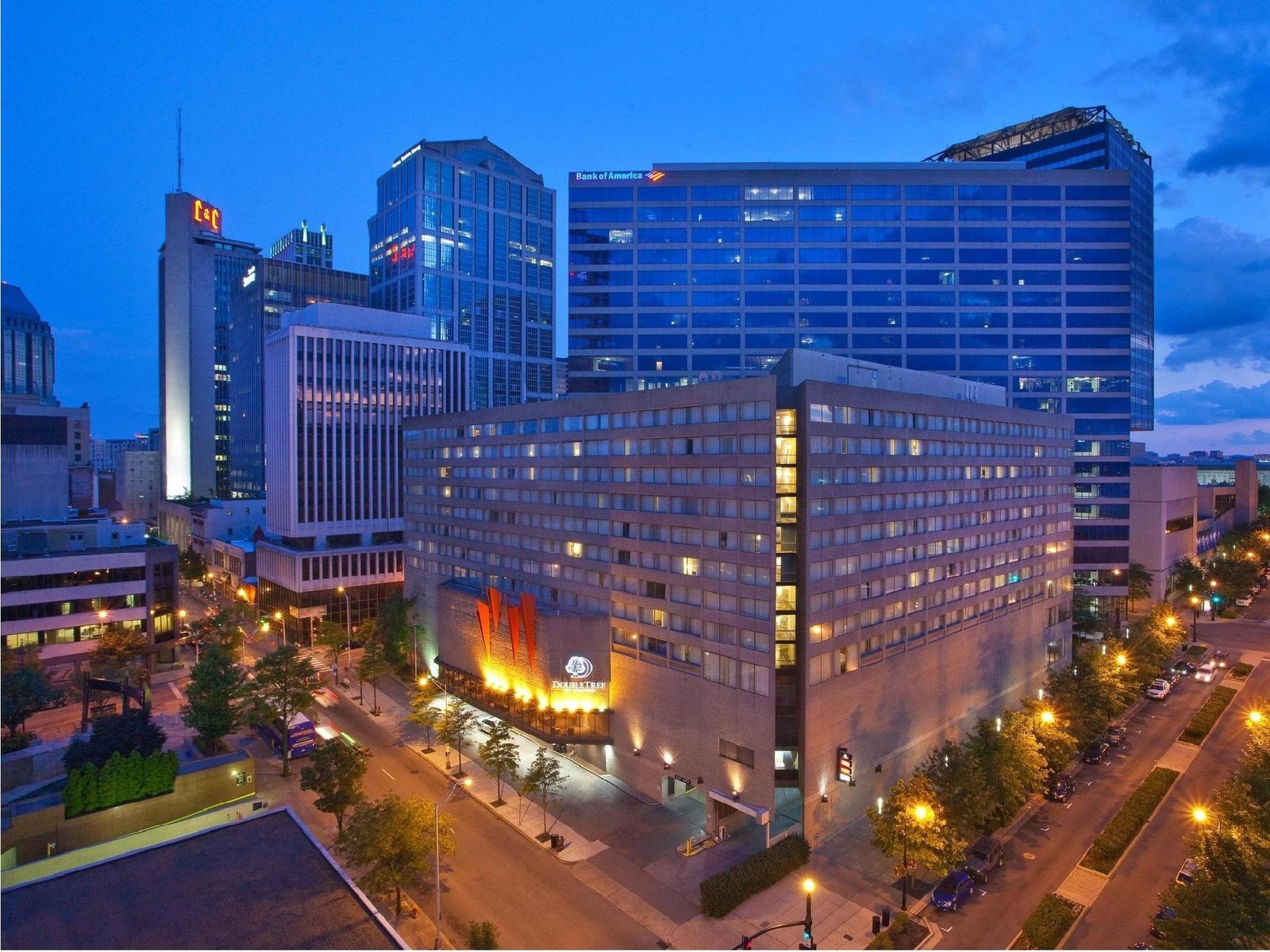 DoubleTree Downtown Nashville DoubleTree Downtown Nashville